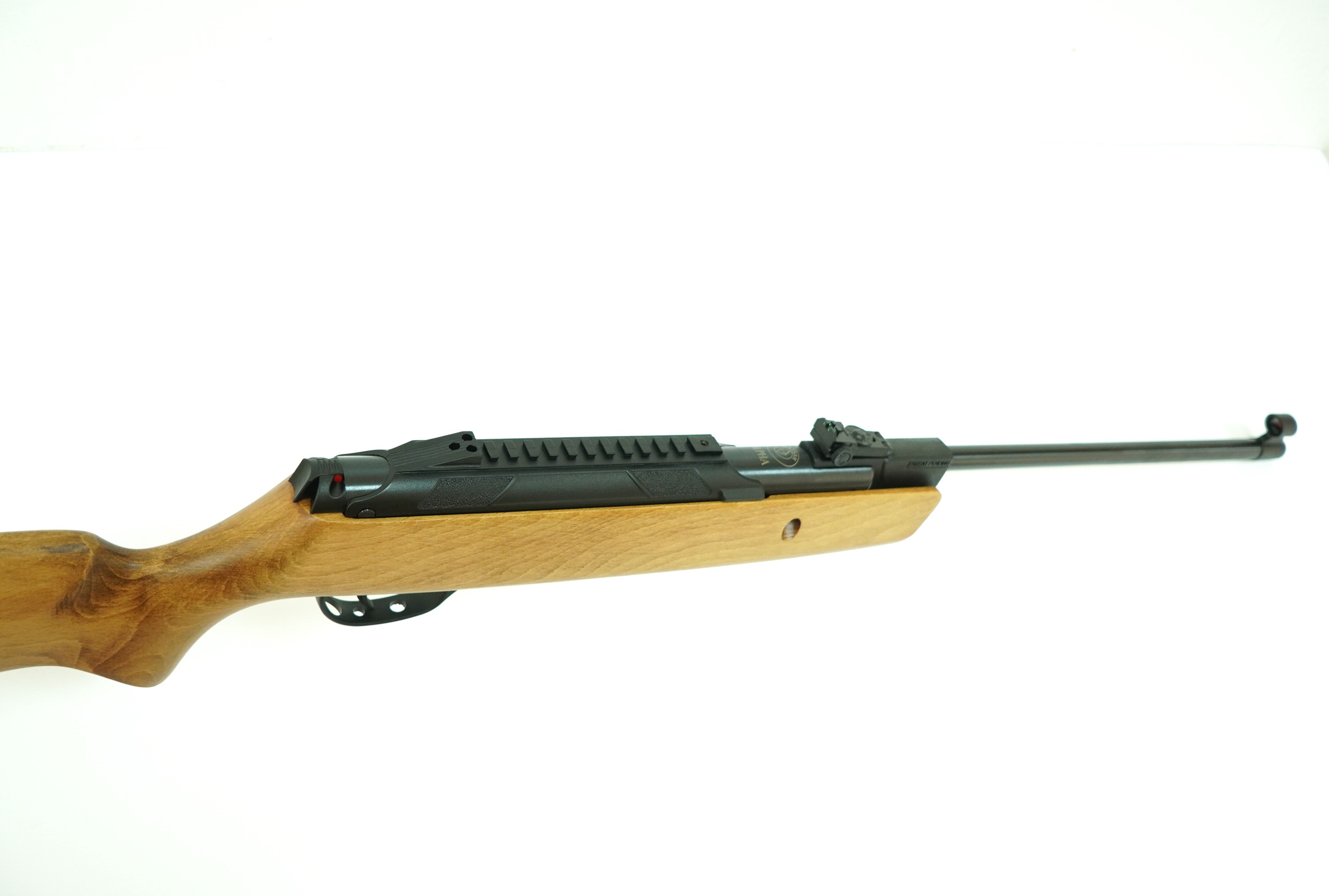 Пневматическая винтовка Hatsan Striker Alpha Wood (дерево), изображение 4
